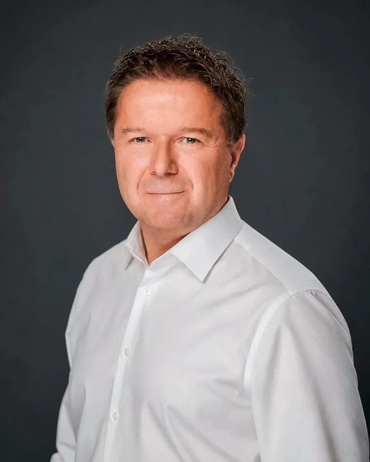 Prof. Dr.-Ing. PhDr. Josef Kraus